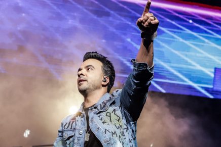 luis fonsi cantante concierto música