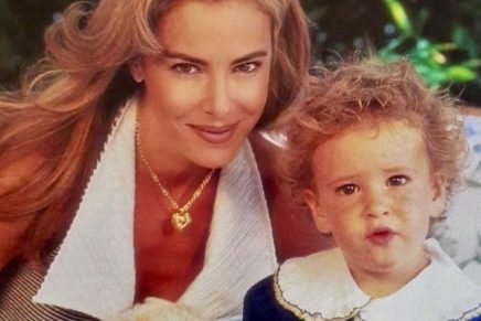 Ana Obregón con su hijo Aless